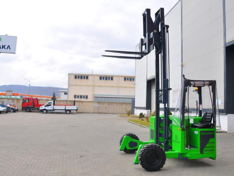 Truck Mounted Forklift MF25D Gallery