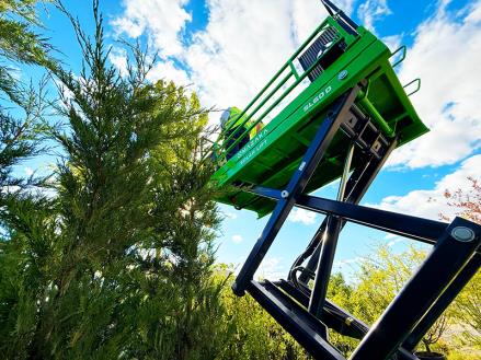 Agrilift Gallery Pile Driver Machine