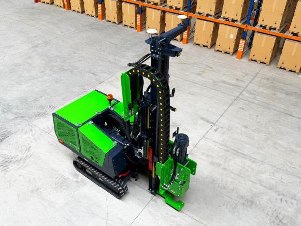 Pile Driver MW400 TX-5 Gallery