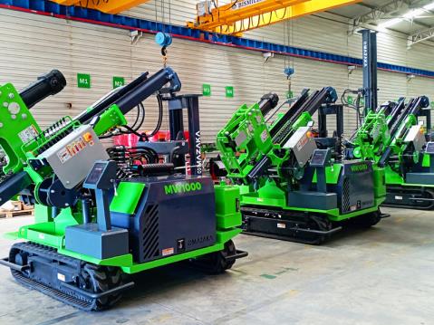 The 3 pcs MW1000 pile driver machines are leaving the Mazaka factory