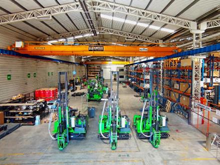 The 3 pcs MW1000 pile driver machines are leaving the Mazaka factory